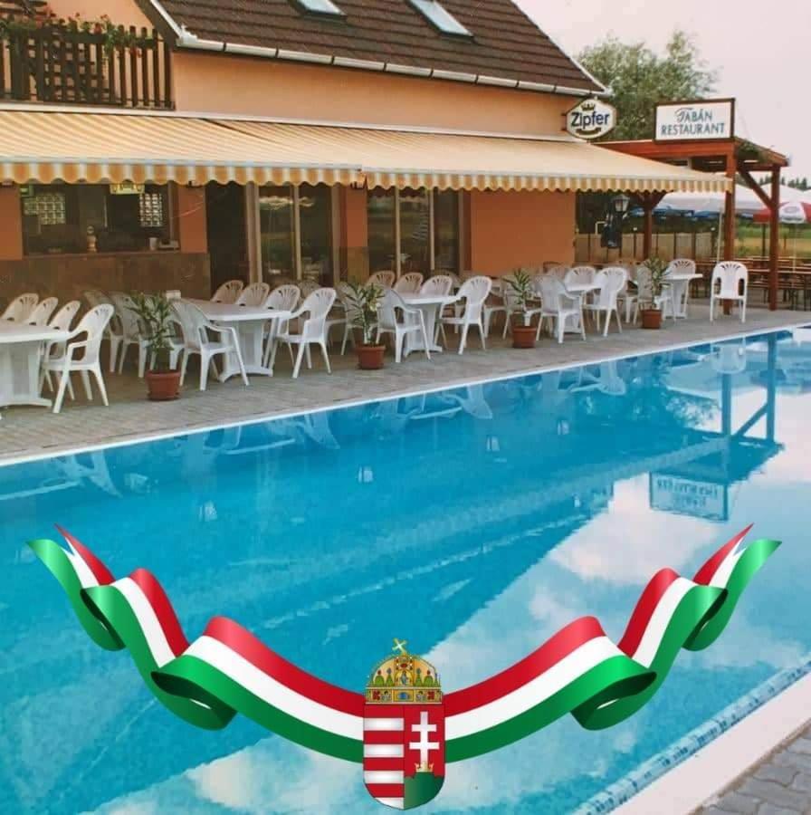 Tabàn Vendégház Balatonlelle Esterno foto